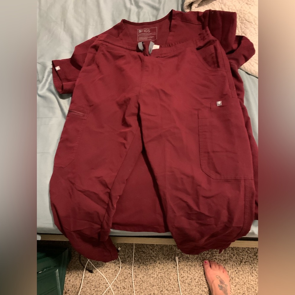Maroon FIGS scrub set